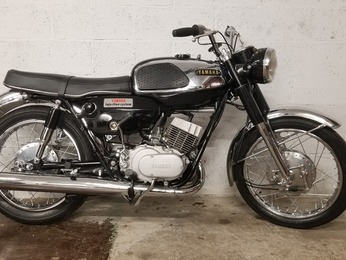 YR1 350 YAMAHA NOIR